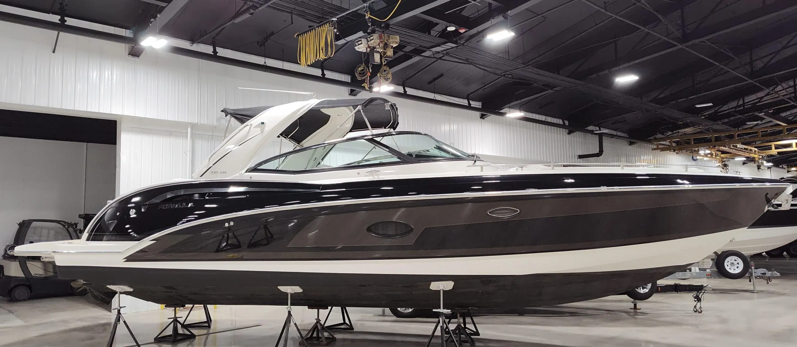 2018 Formula 350 Crossover Bowrider
