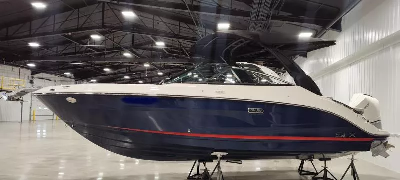 2024 Sea Ray SLX 260 Outboard