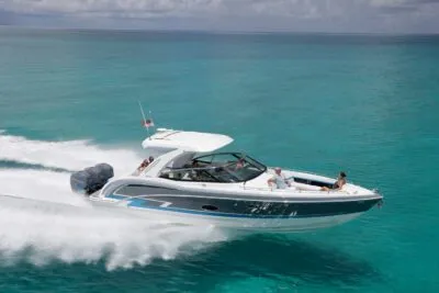 350 Crossover Bowrider