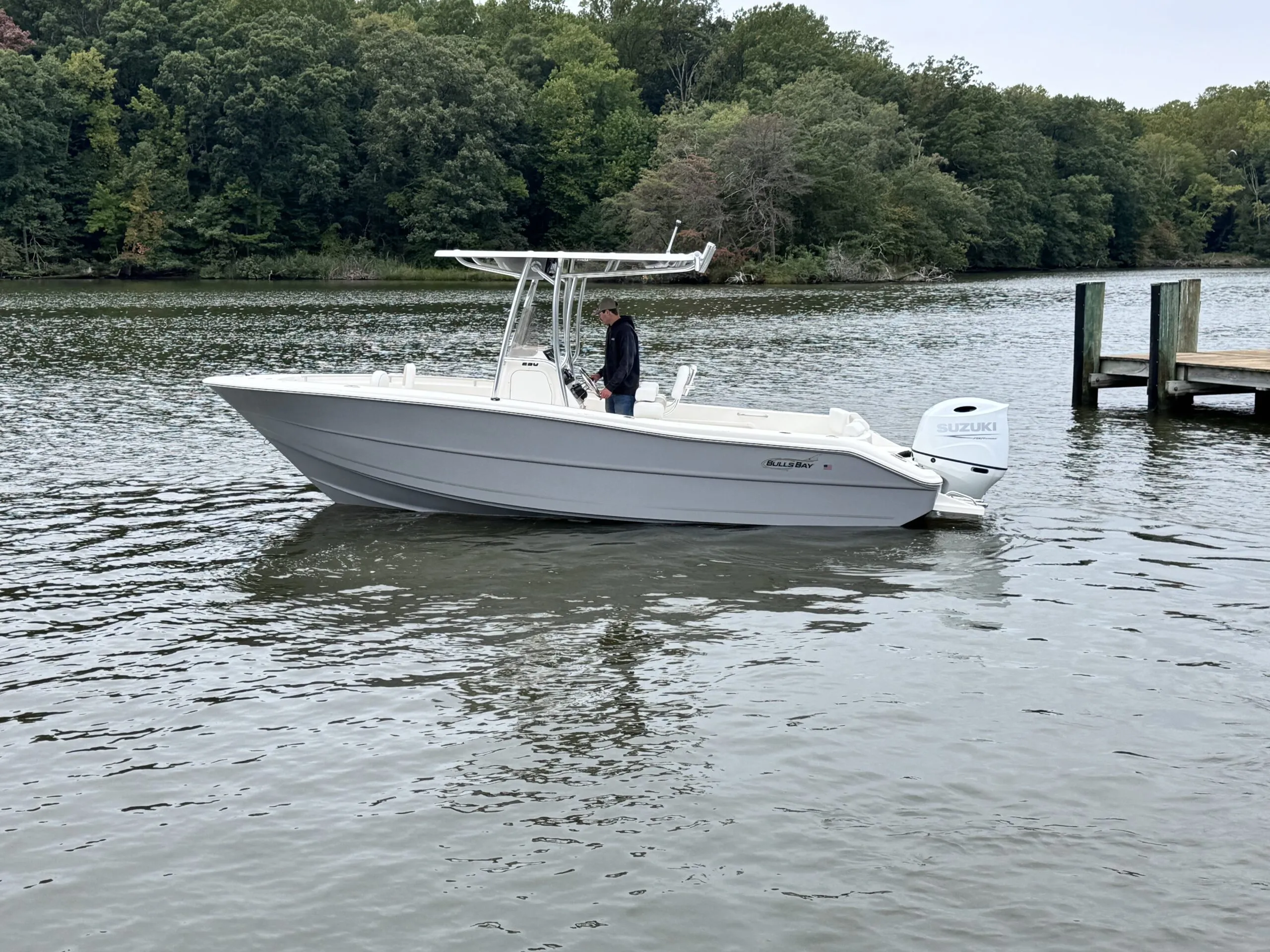 2026 Bulls Bay 230 Center Console