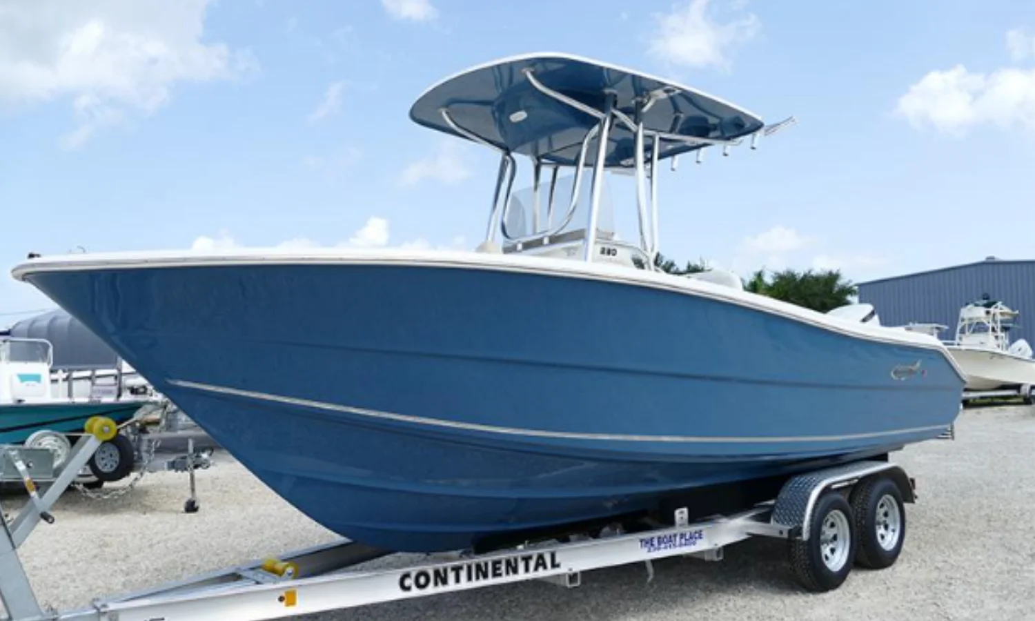 2026 Bulls Bay 230 Center Console