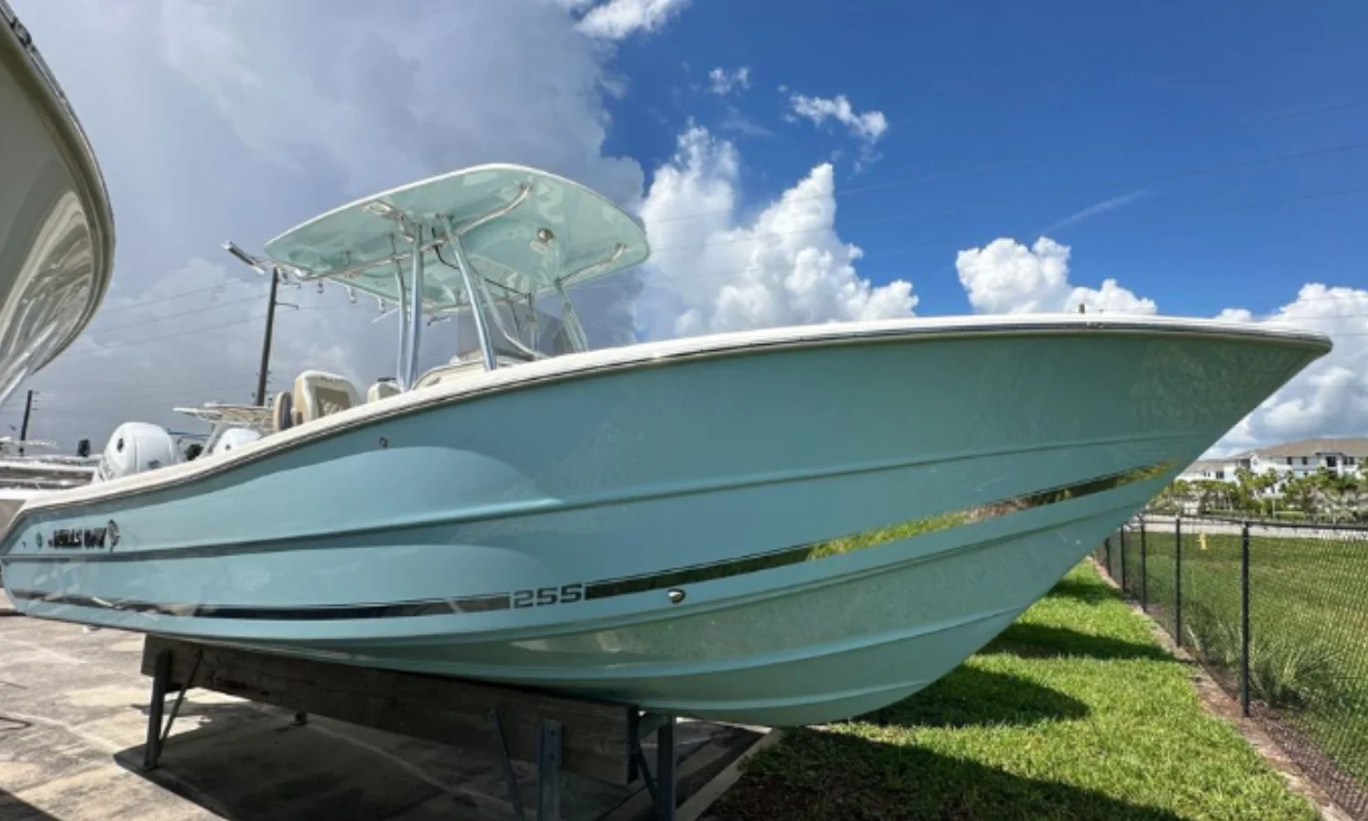 2026 Bulls Bay 255 Center Console