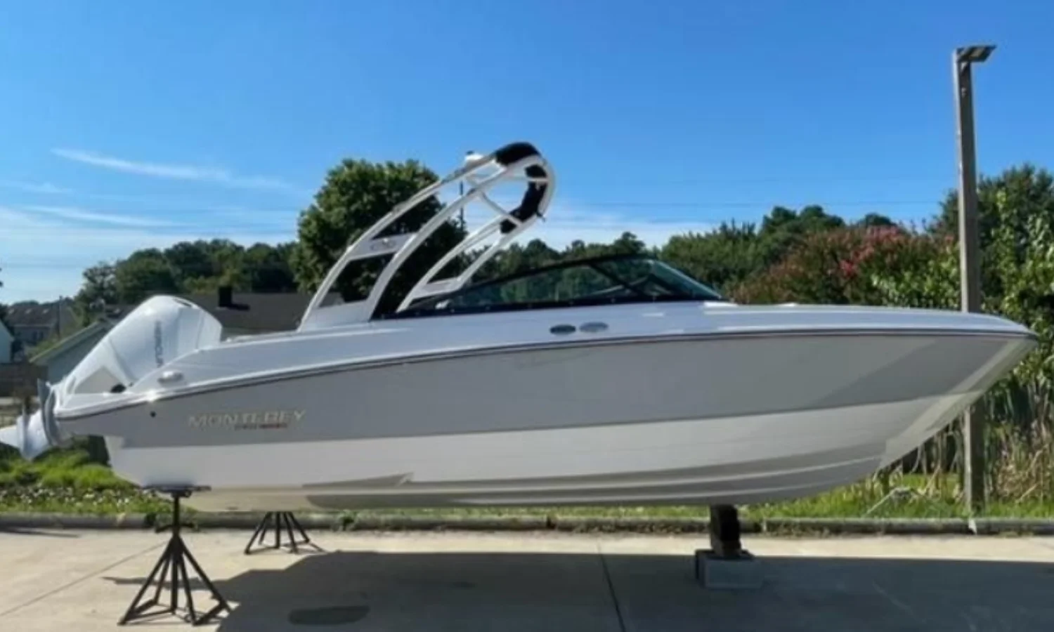 2026 Monterey M-225
