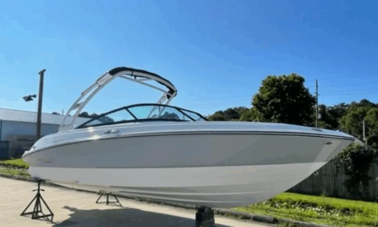 Wakeboard tower with Bimini top on Monterey M-225