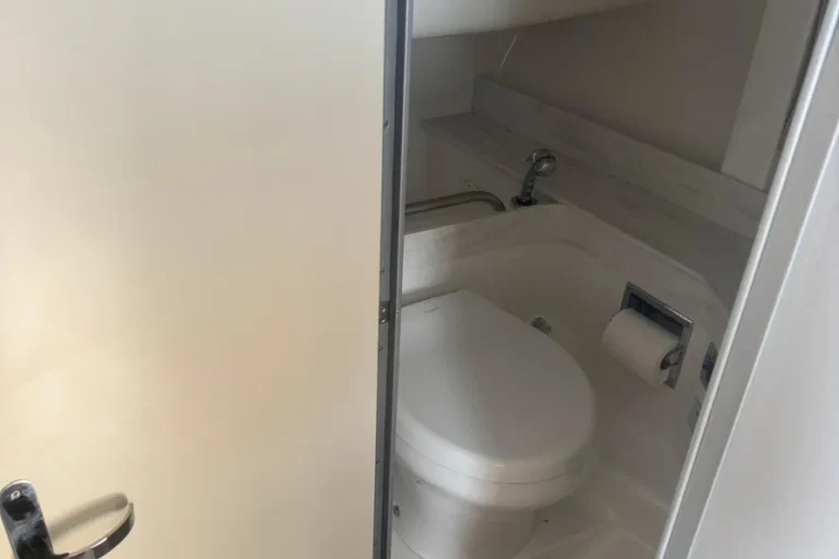 2020 Formula 350 Crossover Bowrider